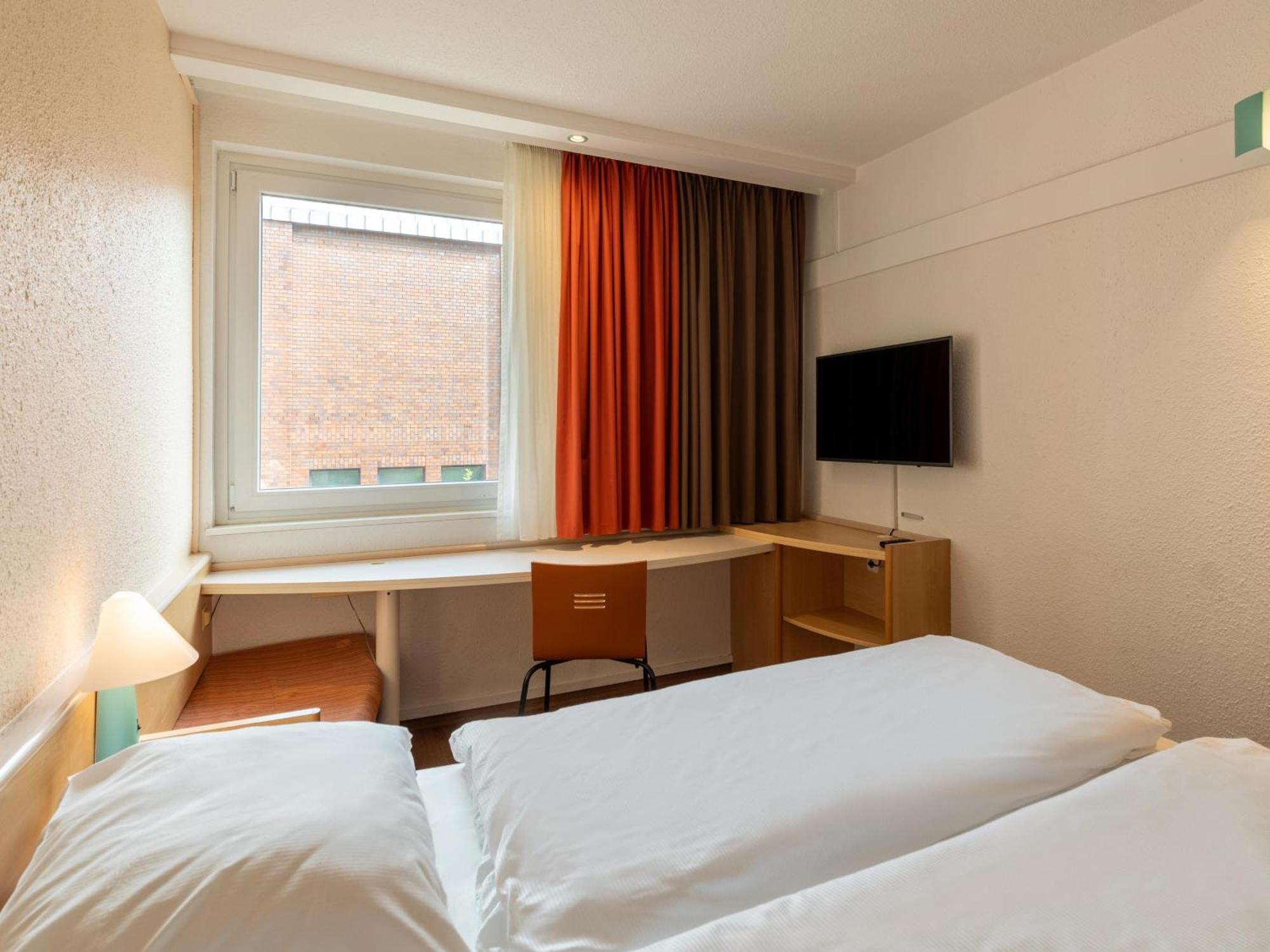 B&B Hotel Duisburg Hbf-Nord Екстериор снимка