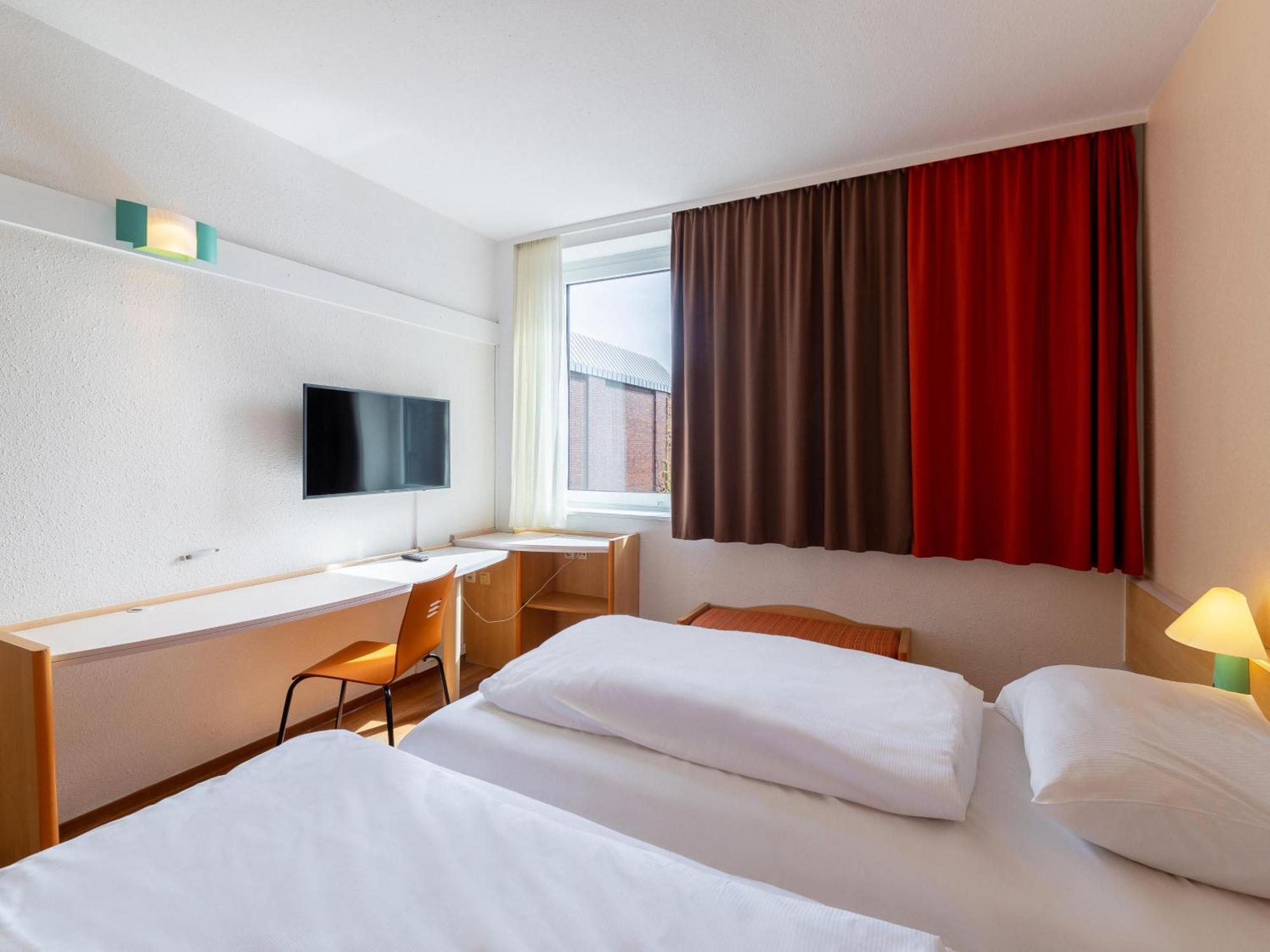 B&B Hotel Duisburg Hbf-Nord Екстериор снимка
