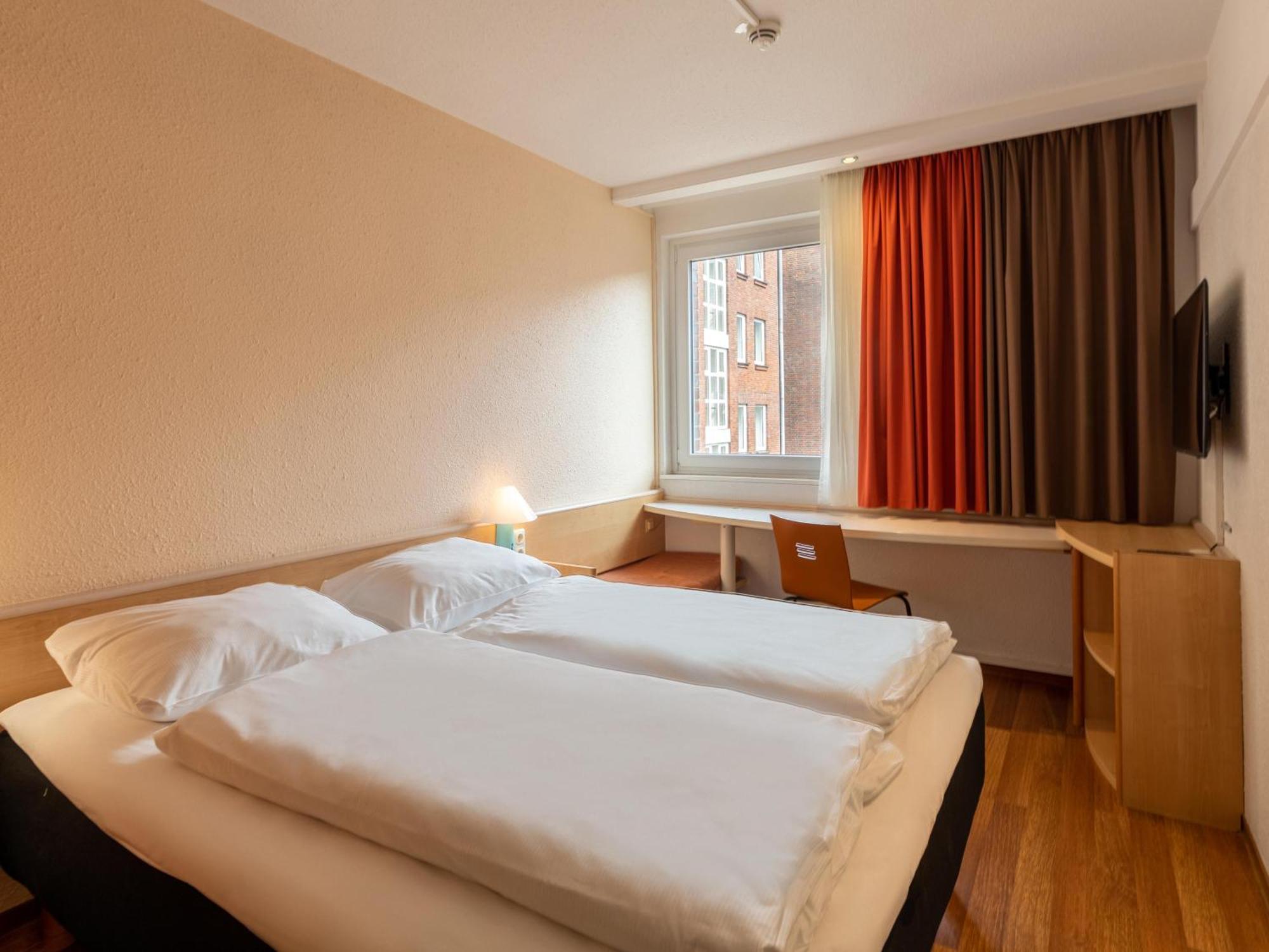B&B Hotel Duisburg Hbf-Nord Екстериор снимка